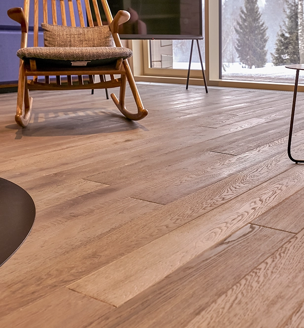 expert en pose de revêtements de sol (PVC, lino, parquet) à Limoges (87)